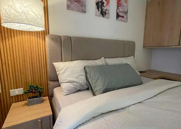 Apartment Supreme Luxury 2br - Azure Urban Residences Near Airport *
