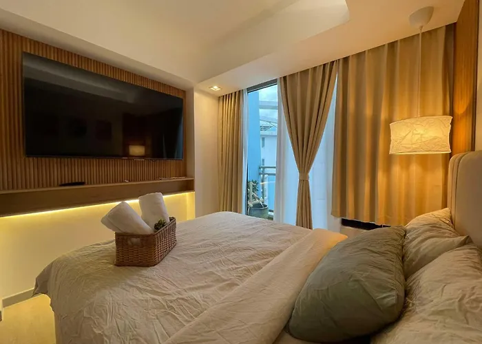 Supreme Luxury 2br - Azure Urban Residences Near Airport *